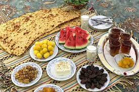 بهترین غذاها برای وعده سحری و افطار در ماه رمضان